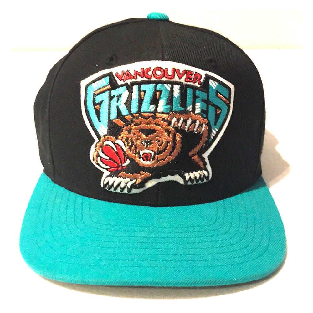 Vancouver Grizzlies Mitchell and Ness SnapBack